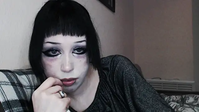 Snapshot of _LUCY_LAVE chatting on 10.27.25  LUCY LAVE online show from 10.27.25