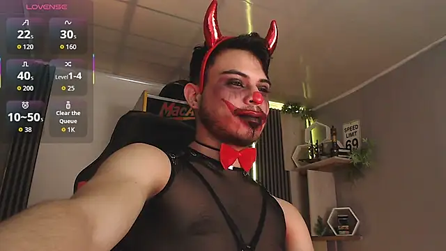 Bastian MCcormick online show from 10.31.25