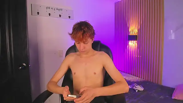 Snapshot of IM_DAREN chatting on 04.11.26 IM DAREN online show from 04.11.26