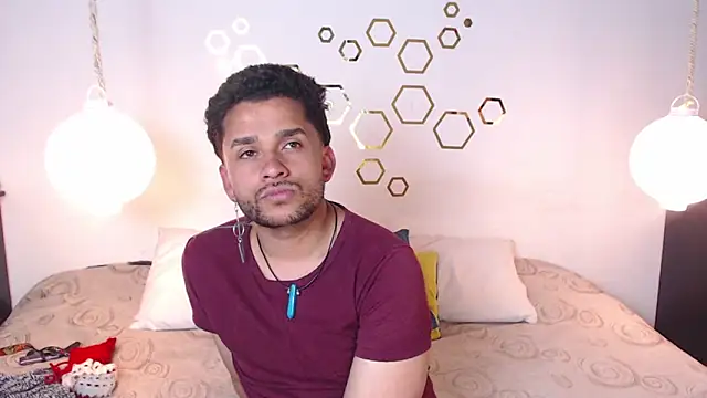 Snapshot of Provincute chatting on 11.09.25 Provincute online show from 11.09.25