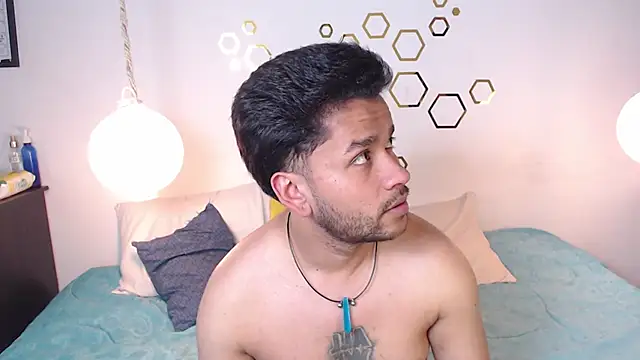 Snapshot of Provincute chatting on 11.17.25 Provincute online show from 11.17.25