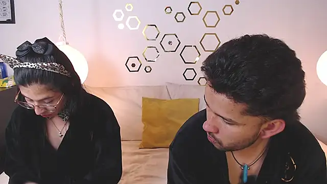 Snapshot of Provincute chatting on 11.30.25 Provincute online show from 11.30.25