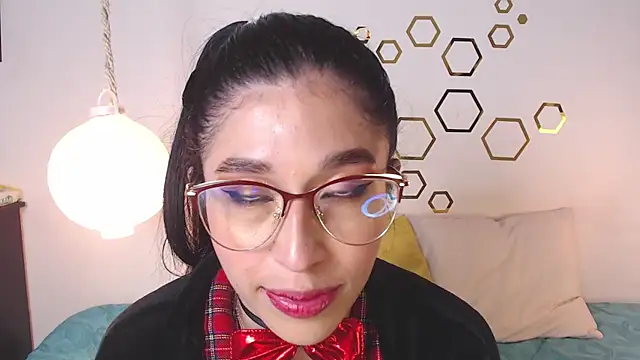 Snapshot of Provincute chatting on 12.01.25 Provincute online show from 12.01.25