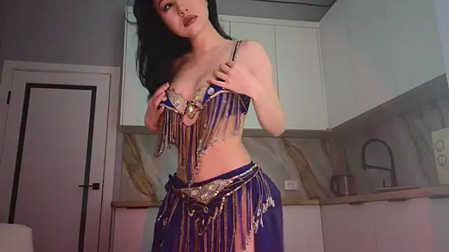 Snapshot of lunajii chatting on 04.26.26 lunajii online show from 04.26.26