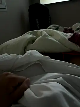 Snapshot of imed692 chatting on 09.24.25 imed692 online show from 09.24.25