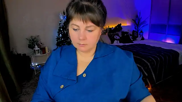 CrystaalStaar online show from 12.17.25