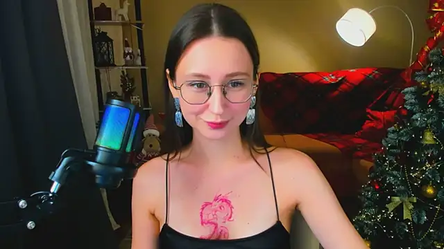 YourLovellyStory online show from 12.14.25