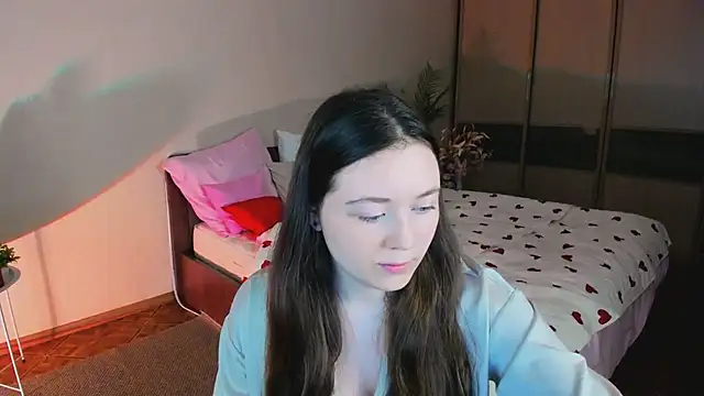 AlluringLookk online show from 04.12.26