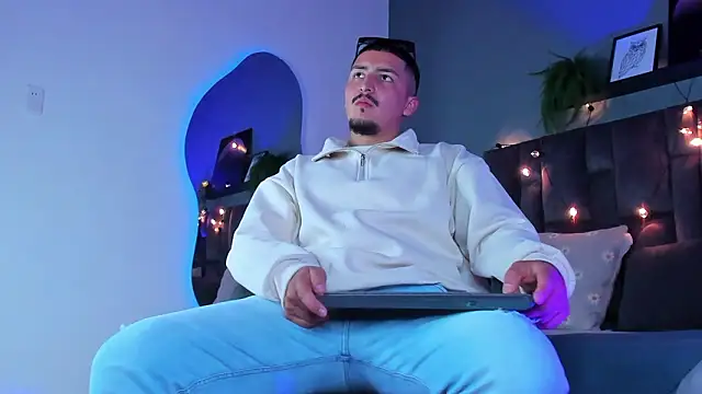 MrFox   online show from 02.04.26