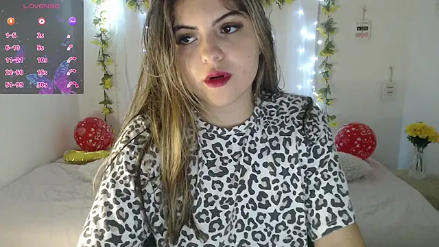 Snapshot of Alisson_5_ chatting on 09.20.25 Alisson 5  online show from 09.20.25