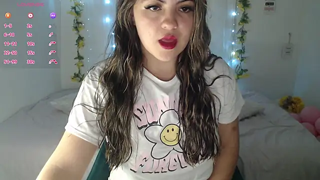 Snapshot of Alisson_5_ chatting on 10.13.25 Alisson 5  online show from 10.13.25
