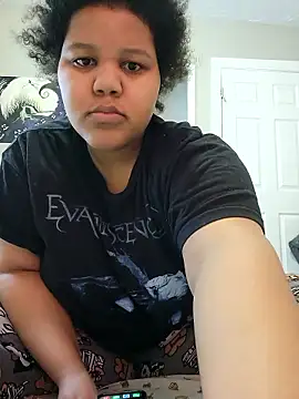 Snapshot of chocolate_bella chatting on 01.17.26 chocolate bella online show from 01.17.26