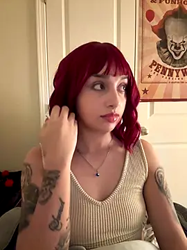 CharmingMaddie online show from 12.21.25