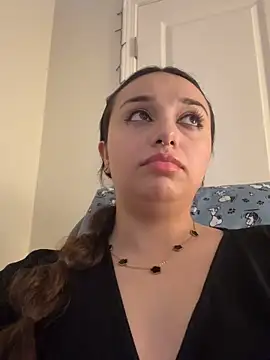 Snapshot of CharmingMaddie chatting on 02.11.26 CharmingMaddie online show from 02.11.26