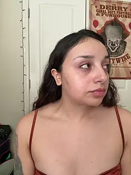 Snapshot of CharmingMaddie chatting on 02.28.26 CharmingMaddie online show from 02.28.26