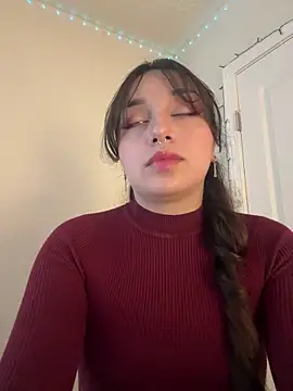 Snapshot of CharmingMaddie chatting on 03.03.26 CharmingMaddie online show from 03.03.26