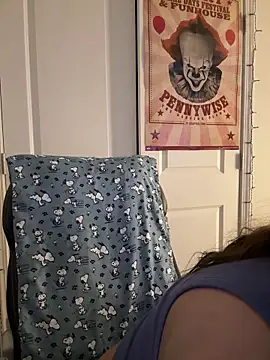 Snapshot of CharmingMaddie chatting on 03.04.26 CharmingMaddie online show from 03.04.26