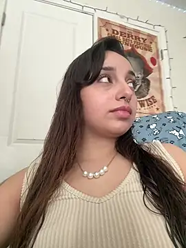 Snapshot of CharmingMaddie chatting on 03.06.26 CharmingMaddie online show from 03.06.26