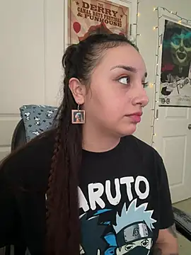 Snapshot of CharmingMaddie chatting on 03.11.26 CharmingMaddie online show from 03.11.26