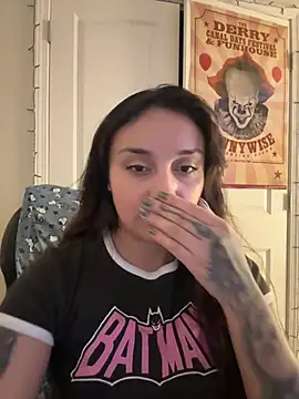 Snapshot of CharmingMaddie chatting on 03.22.26 CharmingMaddie online show from 03.22.26