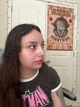 Snapshot of CharmingMaddie chatting on 03.22.26 CharmingMaddie online show from 03.22.26