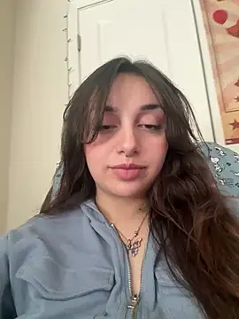 Snapshot of CharmingMaddie chatting on 03.29.26 CharmingMaddie online show from 03.29.26