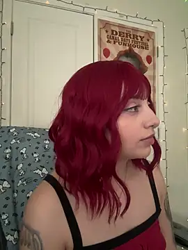 Snapshot of CharmingMaddie chatting on 03.31.26 CharmingMaddie online show from 03.31.26