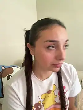 Snapshot of CharmingMaddie chatting on 04.29.26 CharmingMaddie online show from 04.29.26