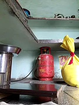 Love-pari077 online show from 09.12.25