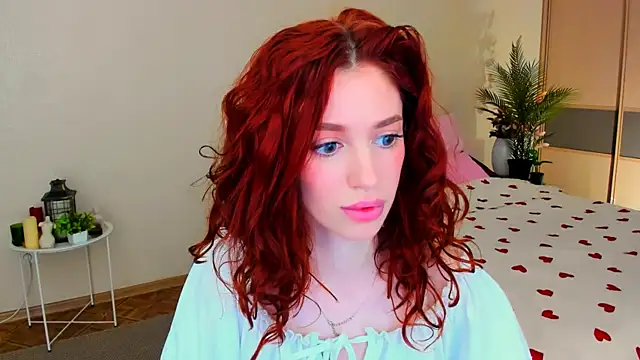 Snapshot of ChristinaConteeree chatting on 06.26.26 ChristinaConteeree online show from 06.26.26