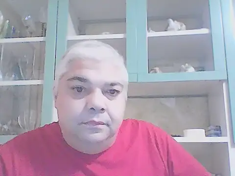 Snapshot of mauri5 chatting on 10.31.25 mauri5 online show from 10.31.25