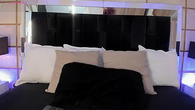 GretaVelvet online show from 10.12.25