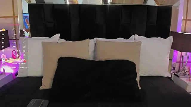 GretaVelvet online show from 10.27.25