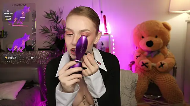 NovaHollisx online show from 02.19.26