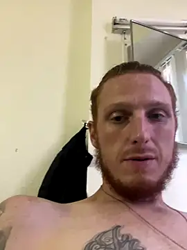 Snapshot of BIGxRED chatting on 09.15.25 BIGxRED online show from 09.15.25