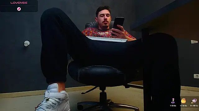 EnzoRace online show from 10.23.25