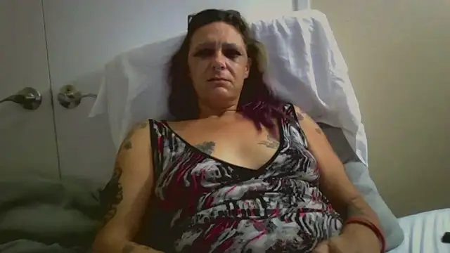 SparklesB1tch online show from 09.10.25