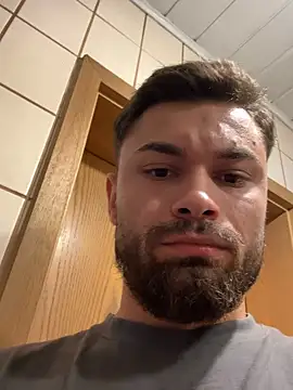 Snapshot of irimiea1729 chatting on 09.17.25 irimiea1729 online show from 09.17.25