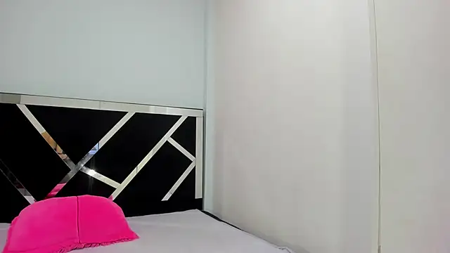 iisabella noa online show from 09.13.25