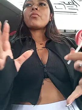 LunaHot 777 online show from 10.23.25