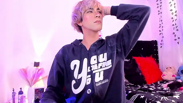 Snapshot of Cooperrosscute233 chatting on 02.21.26 Cooperrosscute233 online show from 02.21.26