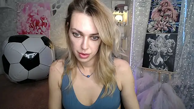 Snapshot of NickyAdamidi chatting on 07.06.26 NickyAdamidi online show from 07.06.26