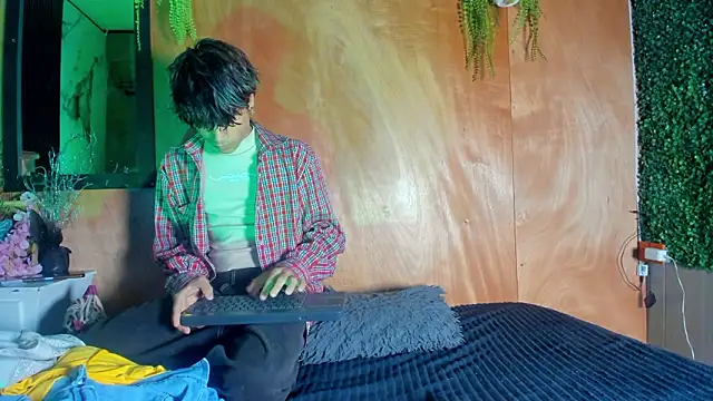 spicy adonhis online show from 03.25.26