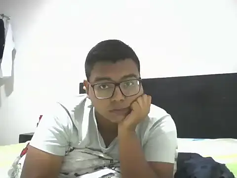 Adrian Saint online show from 09.10.25