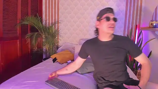 Cristian blaze online show from 11.19.25