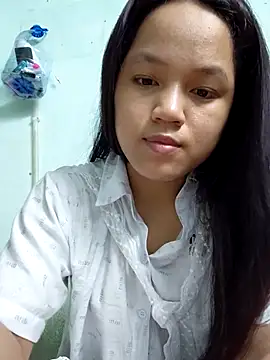 Snapshot of BabySweet-18 chatting on 04.22.26 BabySweet-18 online show from 04.22.26
