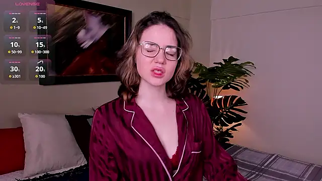 Sunny Teaze online show from 02.13.26