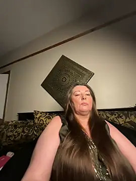 Snapshot of BuxomKitty_BBW chatting on 02.19.26 BuxomKitty BBW online show from 02.19.26