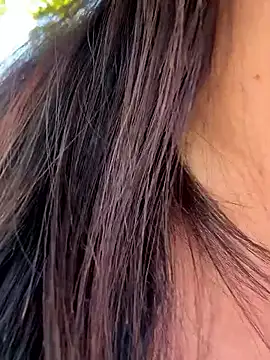 Ninabigtitied online show from 09.13.25