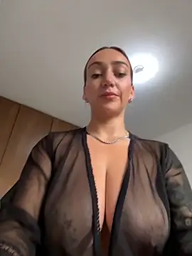 Ninabigtitied online show from 05.04.26